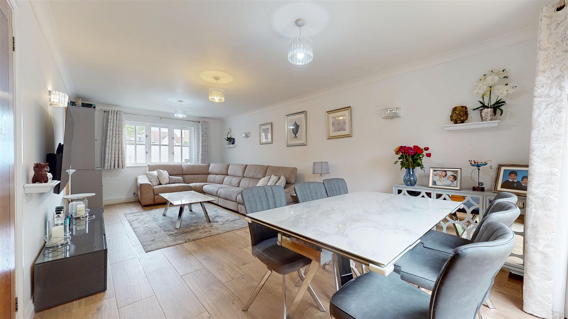 5 bed property in Goldhawk Road, Milton Keynes